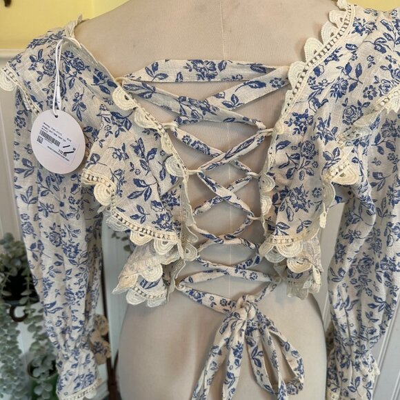 Sydney Lace Trim Floral Crop Top With Ruffle Detail & Lace-Up Back NWT M - Picture 6 of 7